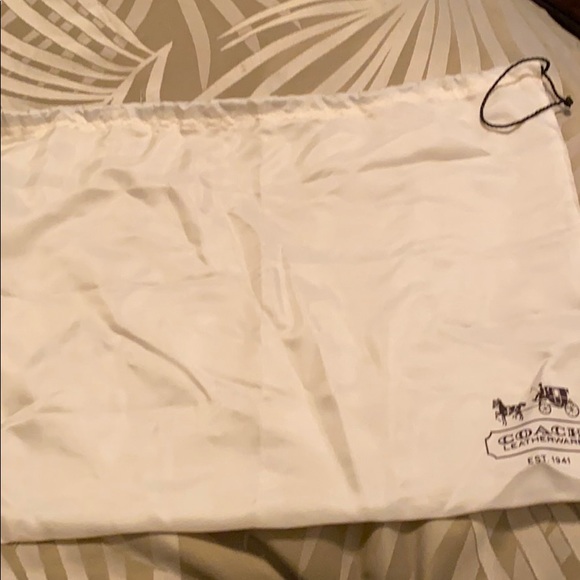 COACH - Picture 4 of 4